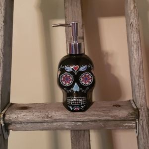 Sugar skull soap dispenser